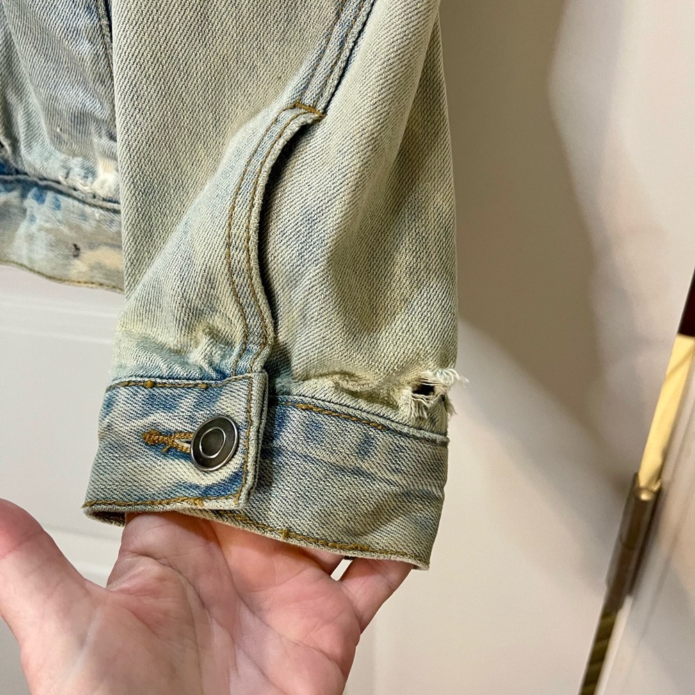 Rare Budweiser Distressed Light Blue Denim Jacket w/Embroidered Tiger Size M/L - Picture 10 of 16